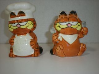 Vtg Garfield The Cat S & P Salt Pepper Shakers Htf