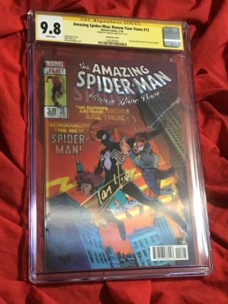 Cgc Ss 9.  8 Spider - Man Renew Your Vows 13 Af 15 3d Variant Signed By Tom Holland