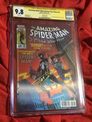 CGC SS 9.  8 SPIDER - MAN RENEW YOUR VOWS 13 AF 15 3D VARIANT SIGNED BY TOM HOLLAND 4