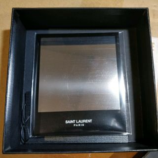 Saint Laurent Ysl Plastic Polaroid Pocket Mirror In Black With Gift Box