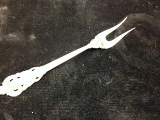 (1) Grande Baroque By Wallace Sterling Silver Pickle/olive Fork - No Monogram