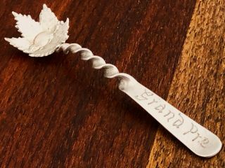 - Canadian Sterling Silver Souvenir Salt Spoon For Grand - Pre Maple & Beaver