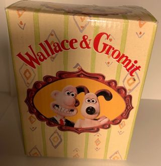 Wallace and Gromit - Wallace in the Wrong Trousers Figurine - 1989 5