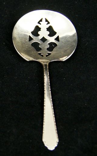 Lunt William & Mary Sterling Silver Bon Bon Spoon Solid 4.  75 " A8281