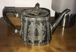 Victorian Or Georgian Silver Plated Teapot - Great Design With Strawberries
