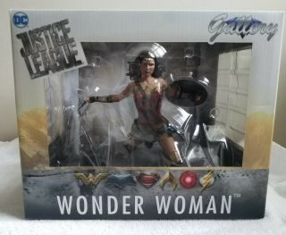 New: Diamond Select Toys Dc Gallery: Justice League Movie Wonder Woman Figure