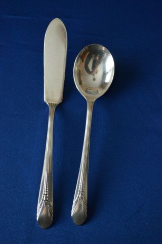 Wm Rogers Mfg Co Inheritance 1941 Master Butter Knife & Sugar Spoon