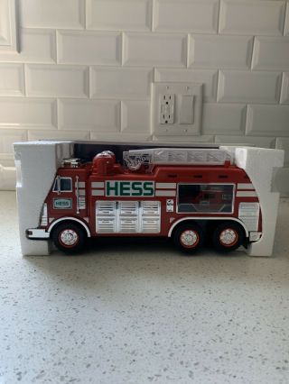 Hess 2005 Emergency Truck W/ Rescue Vehicle, 2