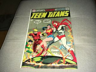 Teen Titans 1969 Dc Comic Book 21 Lm 1st Hawk And Dove