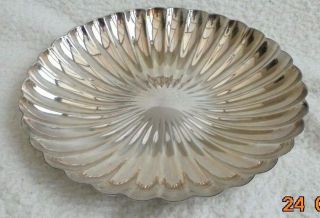 Elkington And Co Silver Plated Fluted Domed Centre Fruit Bowl No 38385 Dia 10.  5 "