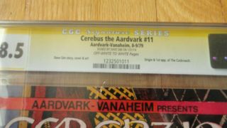 CEREBUS the Aardvark 11 DAVE SIM 1st COCKROACH Tick? 1979 Vanaheim CGC 8.  5 Sign 2