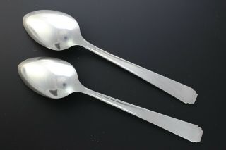 Oneida Community Tudor Plate - Friendship / Medality - Oval Soup Spoons (2) 2
