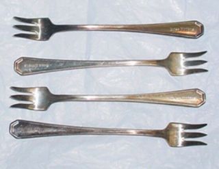 4 Antique I S & Co Silver Plate Boss Hotels Desoto Pattern Oyster Forks 1929