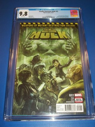 Totally Awesome Hulk 22 Key Cgc 9.  8 Nm/m 1st Weapon H Wolverine Old Man Logan