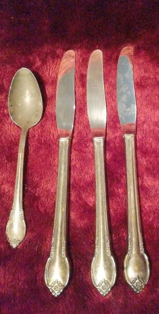Vintage 1847 Rogers Bros Remembrance Silver Plated Silverware One Spoon 3 Knives