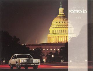 1988 Lincoln Town Car Signature Series Cartier Dealer Sales Brochure