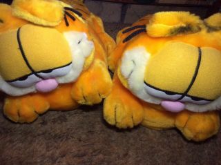 Jumbo Plush Garfield Slippers Ladies Adult Large 9 - 10