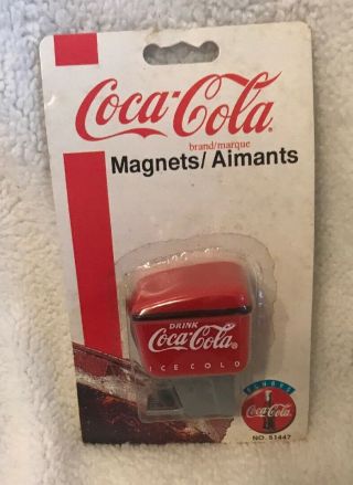 1995 Drink Coca - Cola In Bottles Red Cooler Machine Refrigerator Magnet Nip.