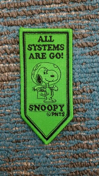 Sdcc 2019 Peanuts Snoopy Astronaut All Systems Are Go Green Pennant Pintrill Pin