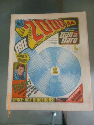 2000ad Prog 1 Comic (feb 1977) 1st Issue No Gift Uk Dan Dare (2000 Ad) - Vg.