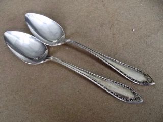 2 Antique 1910 Oneida Community Sheraton Silverplate 7 - 1/4 " Oval Soup Spoons