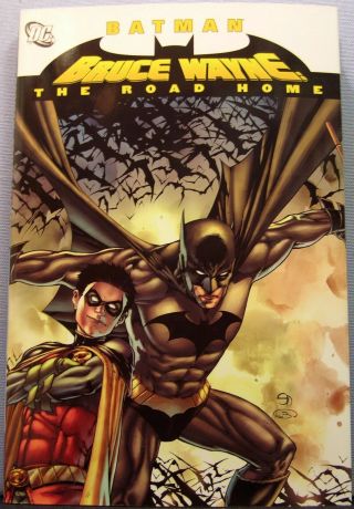 Batman: Bruce Wayne - - The Road Home Hcdj Dc 2011 Very Fine,