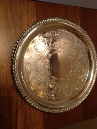 Pretty Vintage Wm Rogers 10 " Etched Round Silverplate Serving Tray
