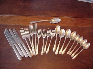 Wm Rogers & Son Is Silver Plate Flatware 21 Pc Set Of 4,  Exquisite Pattern