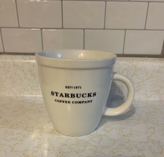Starbucks Barista Abbey Est.  1971 Coffee Company Mug Cup 2007 Black & White