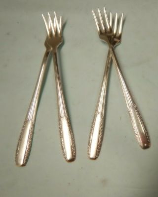 4 Sharon Seafood Cocktail Forks - Elegant/sturdy 1926 Wallace - Table Ready
