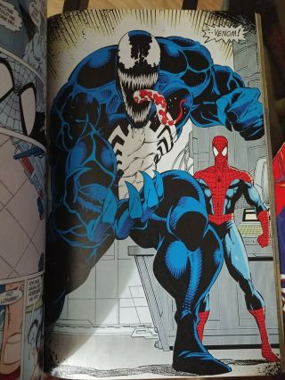 Spiderman 3 Trade Paperback Ultimate SpiderMan 1,  SpiderMan Black Cat and Venom 5