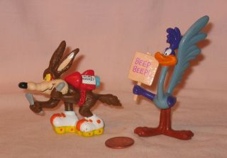 Looney Tunes Roadrunner & Wile E Coyote Pvc Figure; By Applause 1990