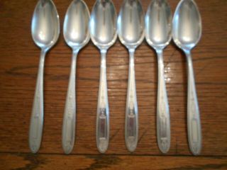 6 Community 1921 Grosvenor Pattern Place Or Oval Soup Spoons Oneida Silverplate