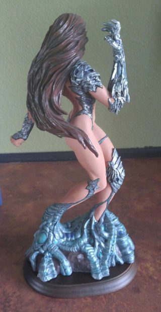 Witchblade Statue - Moore Creations - 3408/5000 4