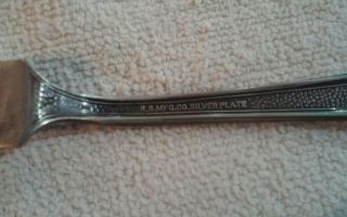 vintage R.  S.  Mfg.  Co.  silverplate butter knife silverware dinnerware 3