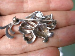 Vintage Sterling Silver Brooch with Marcasite in the shape of a leaf 2