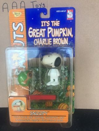 Peanuts Snoopy With Woodstock It’s The Great Pumpkin Figure Memory Lane Moc