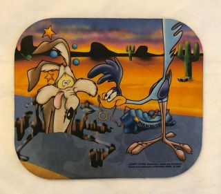 Vintage 1995 Warner Brothers Looney Tunes Wiley Coyote Road Runner Mouse Pad