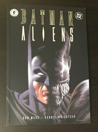 Batman Aliens 1 Book One Dark Horse Dc 1997 Comic Book Softcover