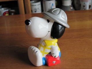 Snoopy / Peanuts Hard Hat Bank 5 " Tall Ceramic Vintage
