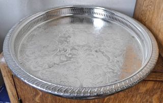 VINTAGE 1960s ORNATE SILVER PLATED OVAL PIERCED GALLERY TRAY with Gadrooned Rim 4