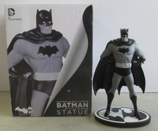 2014 Dc Collectibles Black & White Batman Statue Limited 1910/5200 Sprang,  Box