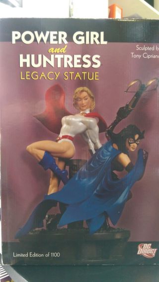 Power Girl & Huntress Legacy Statue Dc Direct Never Opened 973/1100 With