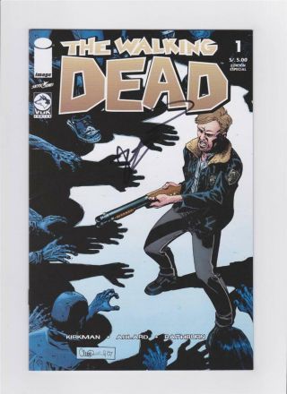 The Walking Dead 1 Spanish Peruvian Variant Signed Robert Kirkman Nycc Special