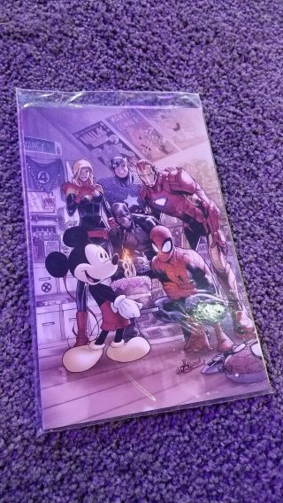 Disney D23 Expo 2019 Exclusive Marvel 1000 Ramos Variant Cover In Hand