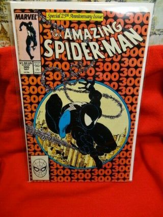 The Spider - Man 300 Marvel,  May 1988 Mcfarlane Venom First Appearance