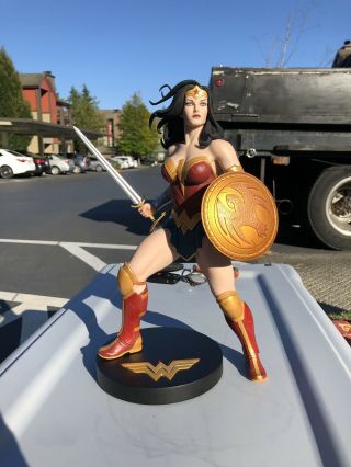 Dc Collectibles Designer Series Wonder Woman By Frank Cho Statue