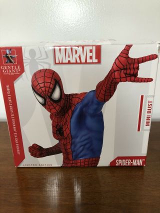 Gentle Giant Spider - Man Mini Bust 670/1200 Marvel