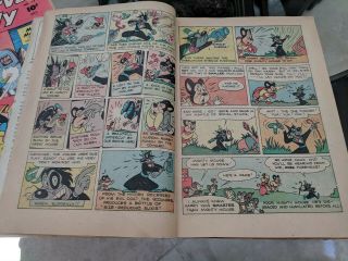 Mighty Mouse,  Volume 1,  No.  15,  Feb 1950 (St.  John Publishing Company) 7