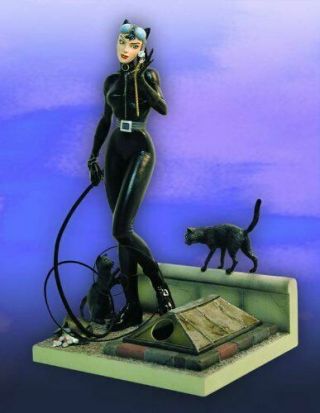 Dc Comic Collectible 9 Inch Statue Figure Jim Lee - Catwoman